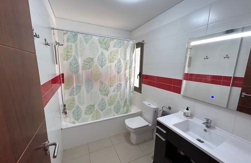 Alcala Apartamento | Vacation Apartment 'Ático Alcala Bella Vista' with Sea View, Balcony and Wi-Fi