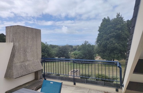Arzon Apartamento | A Louer Appartement T1bis Terrasses de Kerjouanno vue mer