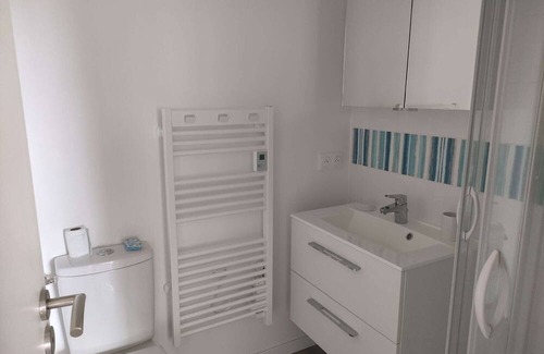 Arzon Apartamento | A Louer Appartement T1bis Terrasses de Kerjouanno vue mer
