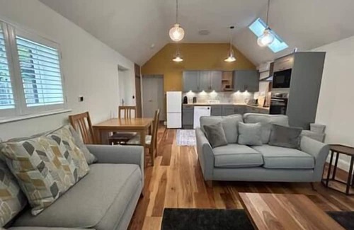 Chard Casa | Jasmin a perfect Somerset escape