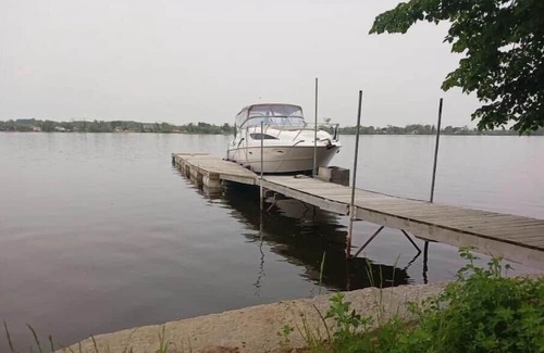 Pincourt Chalet De Esquí | Amazing waterfront sunset. Chalet close to mtl.