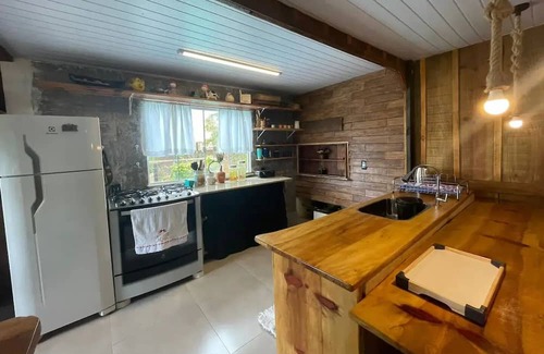 Campina Grande Do Sul Cabina | Cabana nas Montanhas com Piscina, Acesso a Represa do Capivari