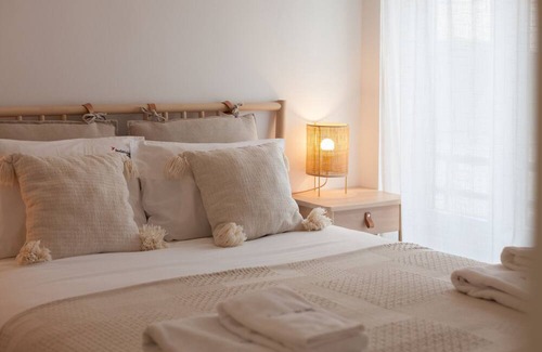 Costa de Caparica Apartamento | FLH Caparica By the Sea with Balcony
