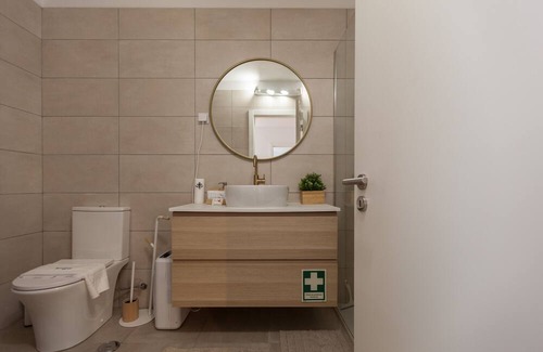 Costa de Caparica Apartamento | FLH Caparica By the Sea with Balcony