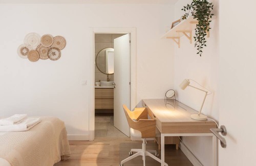 Costa de Caparica Apartamento | FLH Caparica By the Sea with Balcony