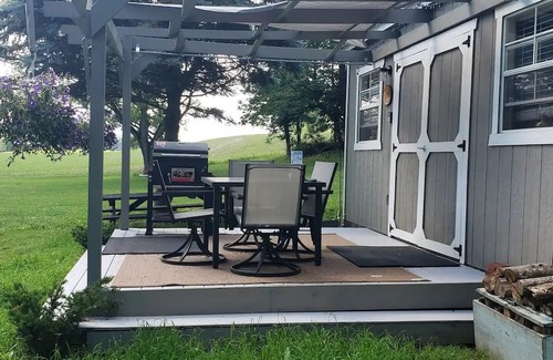 Blissfield Cabina | CreekSide Cabins-group of 3or2- all family/friends!