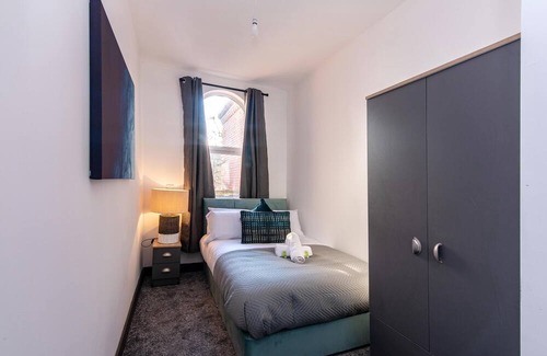 Hartlepool Apartamento | Victoria Apartment 3: Contractor's Choice 3BR in Hartlepool