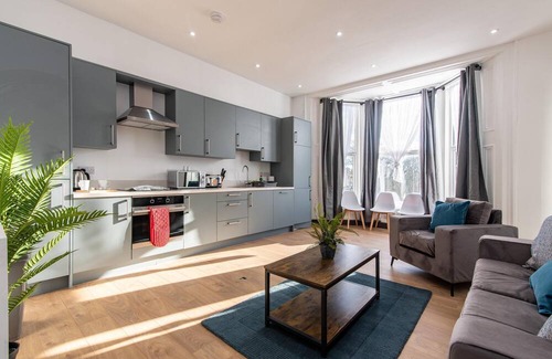 Hartlepool Apartamento | Victoria Apartment 3: Contractor's Choice 3BR in Hartlepool