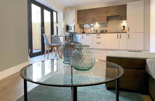 Rochester East Ward Apartamento | 360 ME1 Sylvia Apts 01 - Modern Stylish 2 Bedroom 2 Bath Apt. 01 in Rochester
