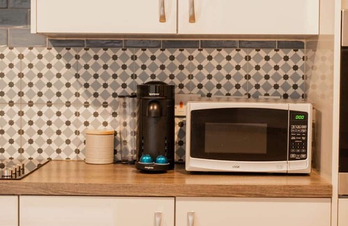 Tarvin Casa | Spacious and stylish accommodation - sleeps 15
