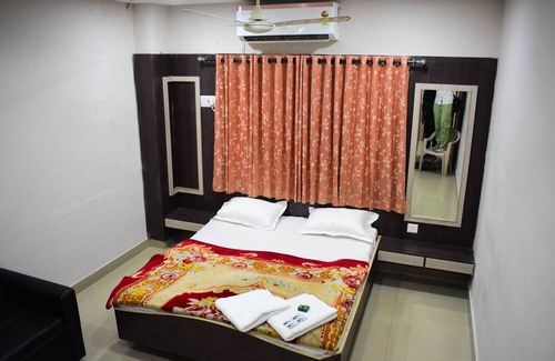 Dwarka Hotel | Hotel Gokul - Dwarka