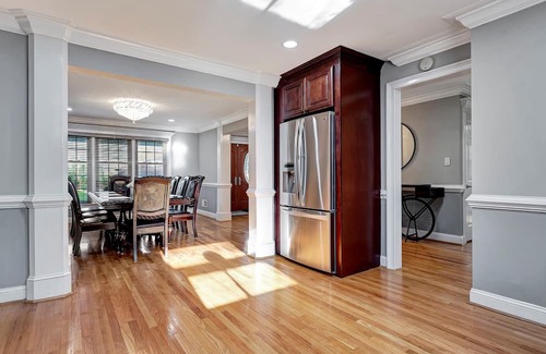 Lenni Casa | Relaxing 5BR Family Home w/ Fire Pit & Pool Table