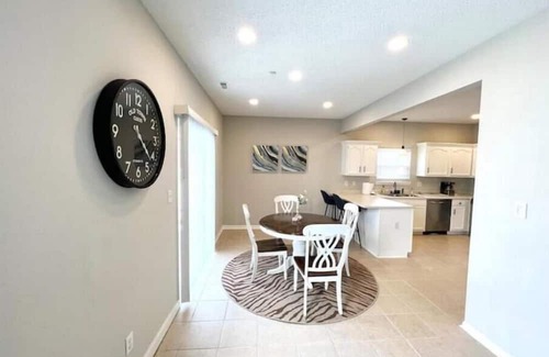 Fishers Casa | Beautiful Full furnished 3 BD Home in Fishers with EV charger.