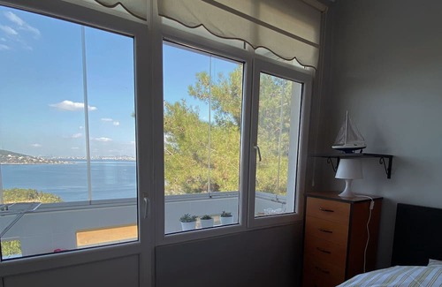 Adalar Apartamento | Cozy Sea View Apartment in Burgazada