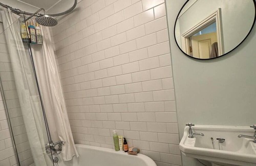 Dalgarno Apartamento | Cosy & Charming 1BD Flat — Kensal Rise, London!