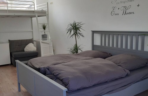 Alt Molln Apartamento | Helle Freundliche Ferienwohnung mit Tischtennisplatte, Kicker und Kleinem Garten