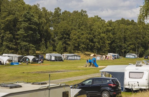 Wilsum Alquiler De RV | Your traditional, elegant, luxurious or ultramodern caravan can be connected to a water connection, but also a waste water drain at the comfort camping site.