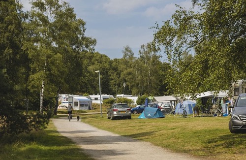 Wilsum Alquiler De RV | Your traditional, elegant, luxurious or ultramodern caravan can be connected to a water connection, but also a waste water drain at the comfort camping site.
