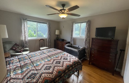 Capitol Heights Casa | Minutes to DC, MGM Casino, Outlets, Gaylord, National Harbor, DC National Mall