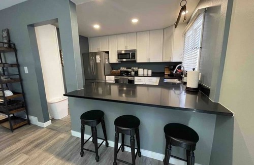 Greeley Casa | Large, beautifully updated townhome close to UNC and NCMC.