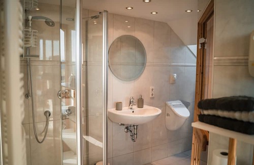Hohenstein Apartamento | Albpanorama- Apartment mit Privatsauna u. Ausblick