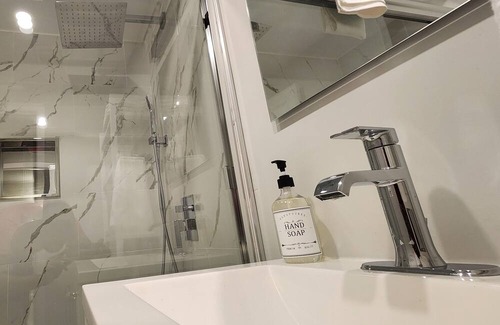Hamden Condominio | Welcoming & Clean Condo near Hamden Shopping