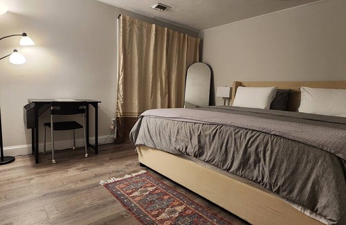 Hamden Condominio | Welcoming & Clean Condo near Hamden Shopping