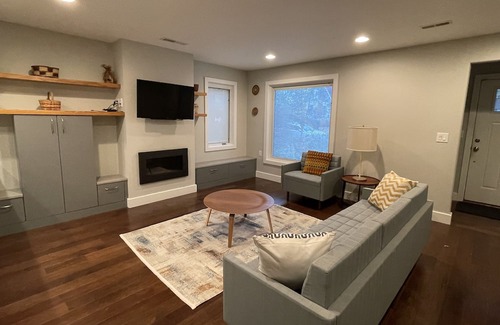 Athens Casa | High end luxury retreat in quiet Athens neighborhood