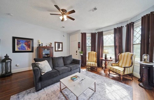 Galveston Casa | Creole House Unit 1