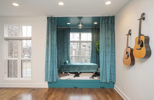 Nashville Casa | Rooftop Oasis | Stylish Townhome | Karaoke