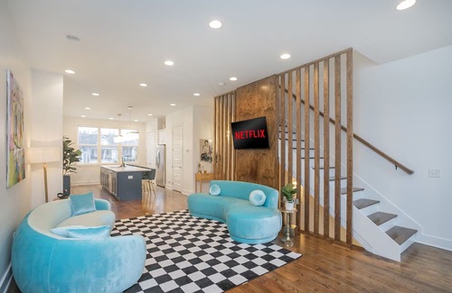 Nashville Casa | Rooftop Oasis | Stylish Townhome | Karaoke