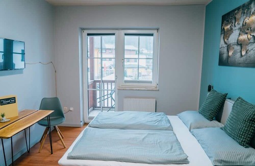 Groedig Apartamento | Apartment 5 with balcony and in view of Untersberg