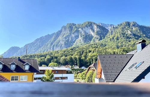 Groedig Apartamento | Apartment 4 with balcony and in view of Untersberg