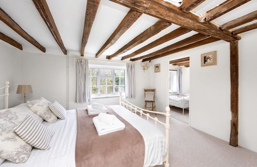 Steyning Cabaña | The Milkhouse
