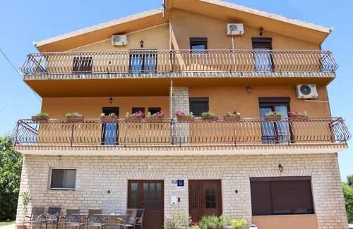 Trilj Apartamento | Marija - Rooms With Pool - R3