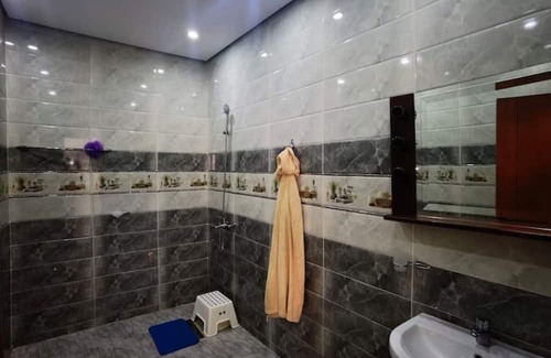 Bni Makada Apartamento | Charming 1Bedroom Apartment with 2 Living Rooms Near Train Station & City Center
