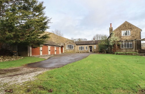 Malham Cabaña | ANNEX, romantic, with a garden in Malham