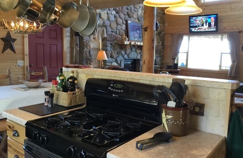 Granite County Cabina | Experience solitude in sunsets on 25 acres with stunning view. Fishing too!