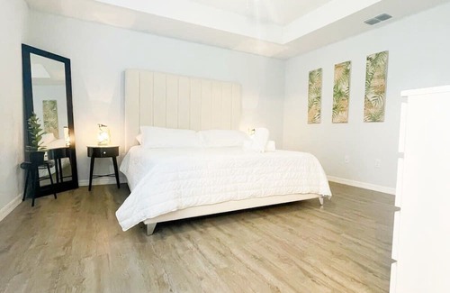 Candler Casa | New Home! Perfect Family Spot!