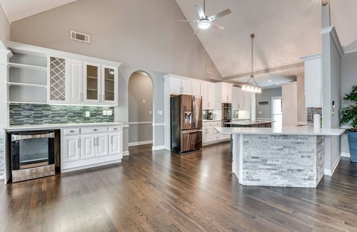 Canton Casa | Canton Home w/ Private Pool + Screened Patio!