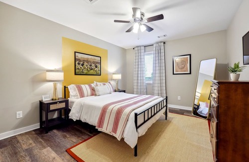 Acworth Casa | KSU Getaway: Cozy 4bd - BBQ - Games
