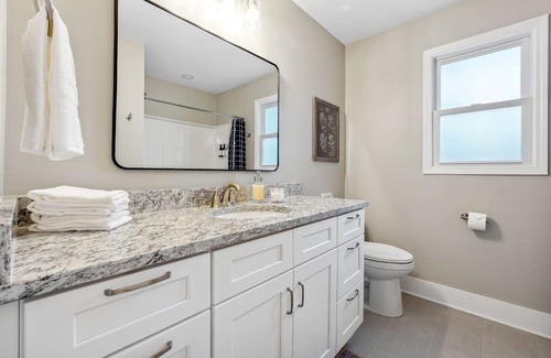 Acworth Casa | KSU Getaway: Cozy 4bd - BBQ - Games