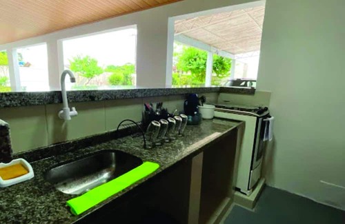 Meia Praia Casa | Casa com Espaço Para Pets, Lindo Jardim e Área Gourmet com Churrasqueira