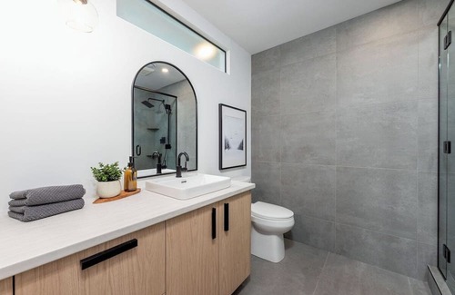 Waterford Cabina | STOKE Luxury Cabin 1 with epic views