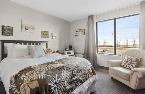 Casselman Cama Y Desayuno | Restauparc Motel Offers Comfort, Convenience and Restaurant Amenities