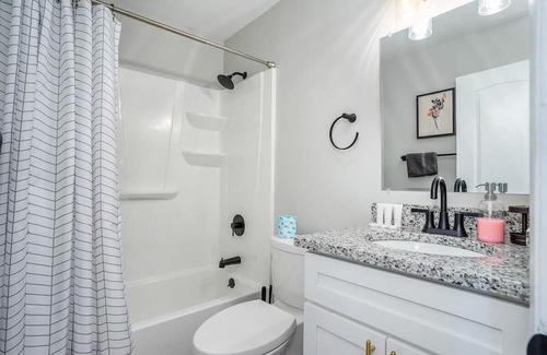 East Ocean View Apartamento | OV Mosaic Oyster Suite