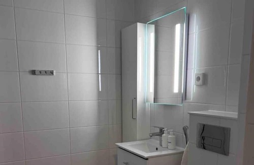 Kallio Apartamento | Modern, stylish 14th floor studio