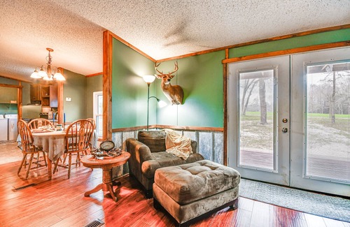 Union Springs Casa | Rustic Union Springs Home w/ Gas Grill + Deck!