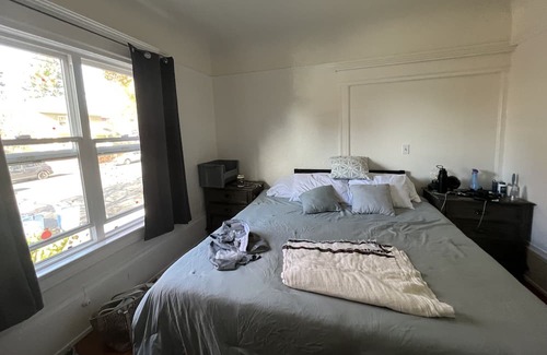 South Berkeley Casa | Beautifully Landscaped Furnished Convenient Berkeley Home