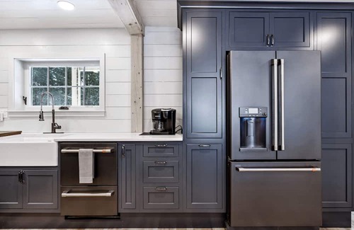 Brownsville Cabaña | Vermont LUX stay with Doggy suite